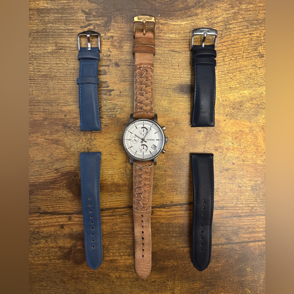 Women’s Silver Fossil Original Boyfriend Watch with 3 straps set